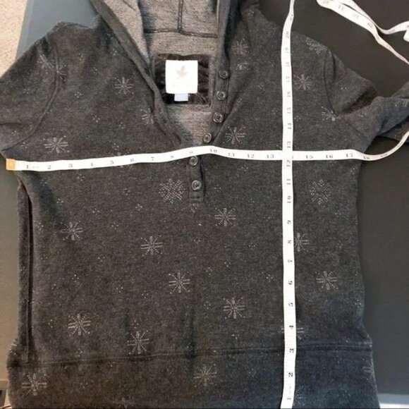 Aerie Pullover Hooded Snowflake Printed Sweatshirt Gray Womens Medium Cotton - Picture 6 of 6